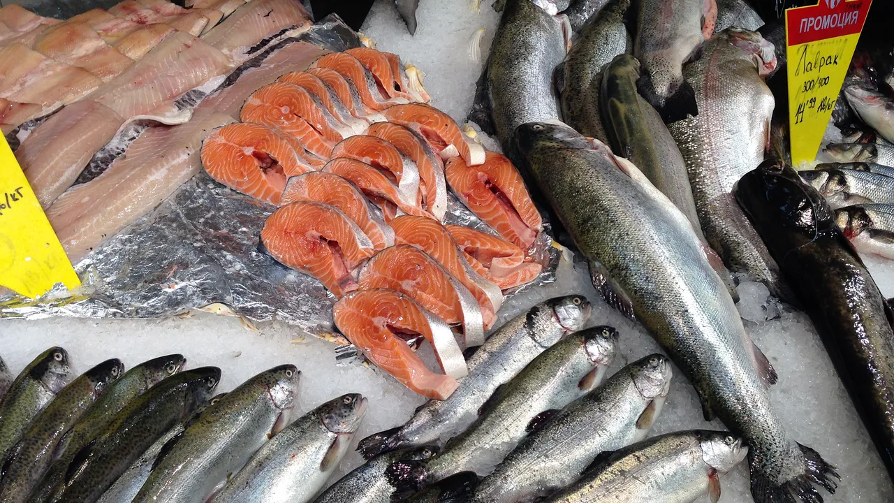 Glow From Within: How Fish Consumption Unlocks Radiant Skin and Lustrous Hair