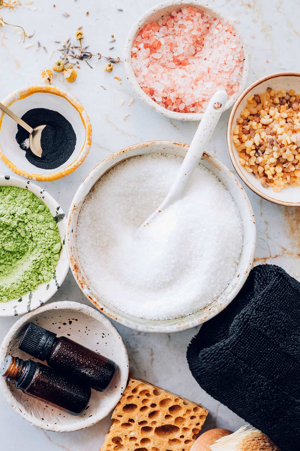 The Ultimate Detox: How the Crystalline Embrace of Pink Salt Soaks Unlocks Muscle Recovery and Skin Glow